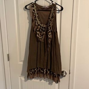 Long flowy Cheetah print shirt. Would look great with leggings!